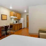 Extended Stay America Select Suites - Kansas City - South - I-49