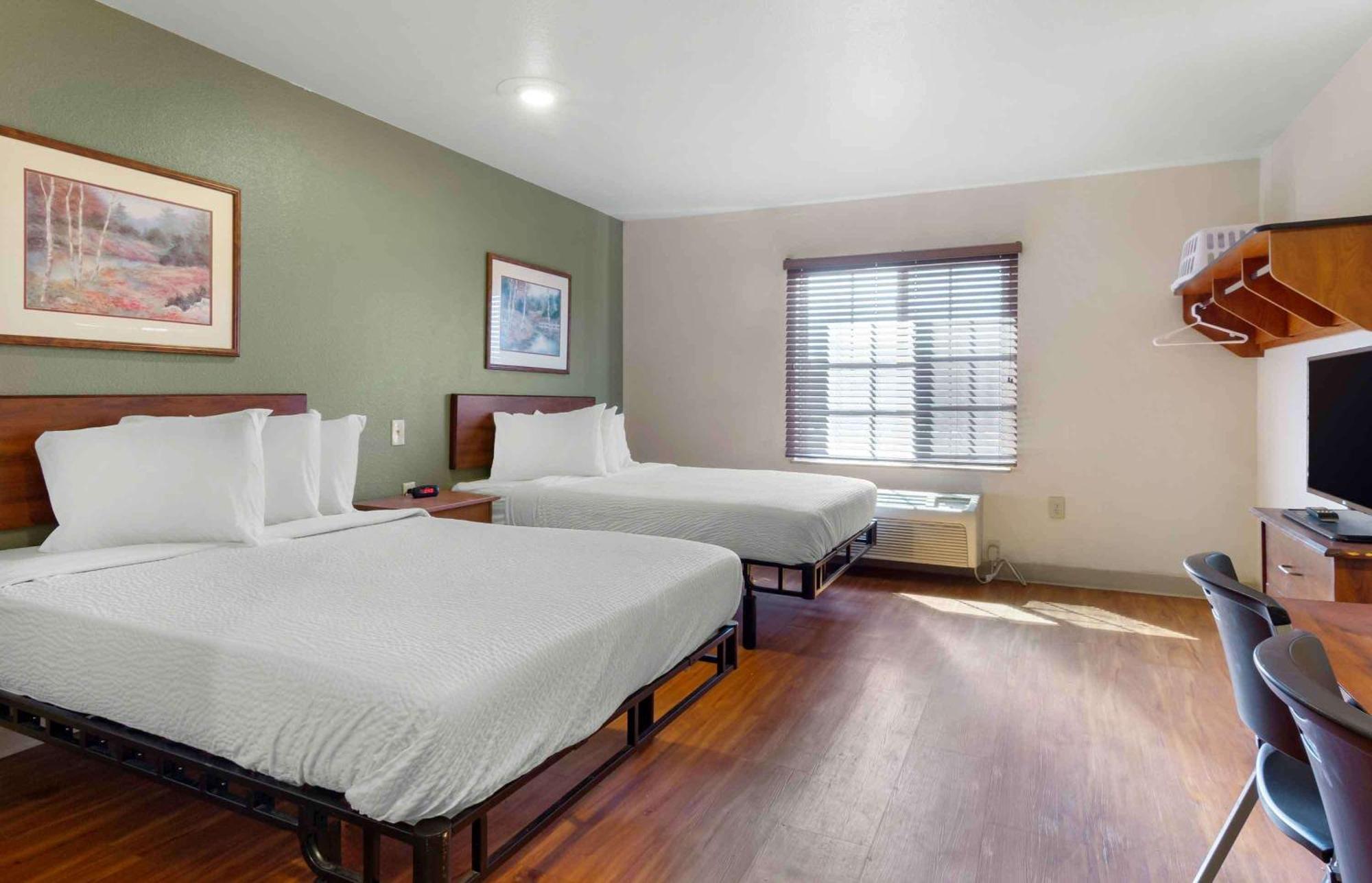 Extended America Select - Kansas - South - I-49 Hotel